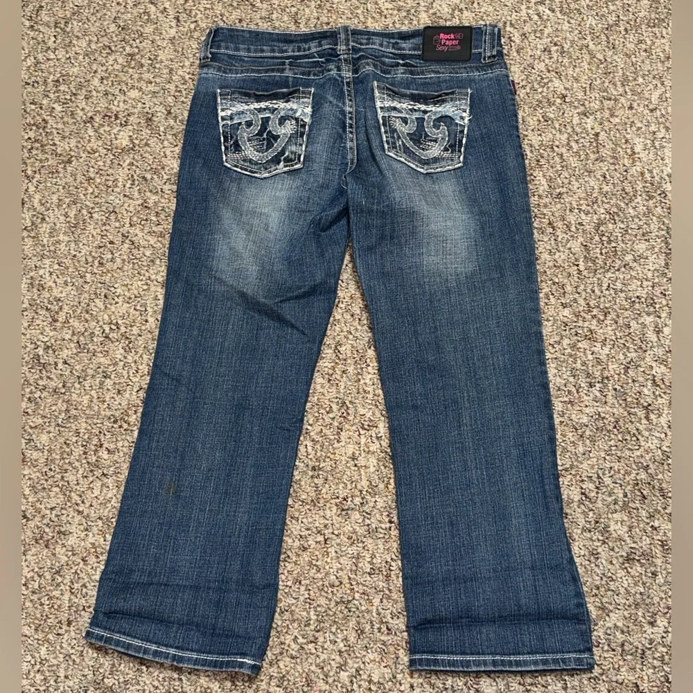 Women's size 29, size 8 rock paper sexy‎ capris Classic Blue Women's Jean capris
